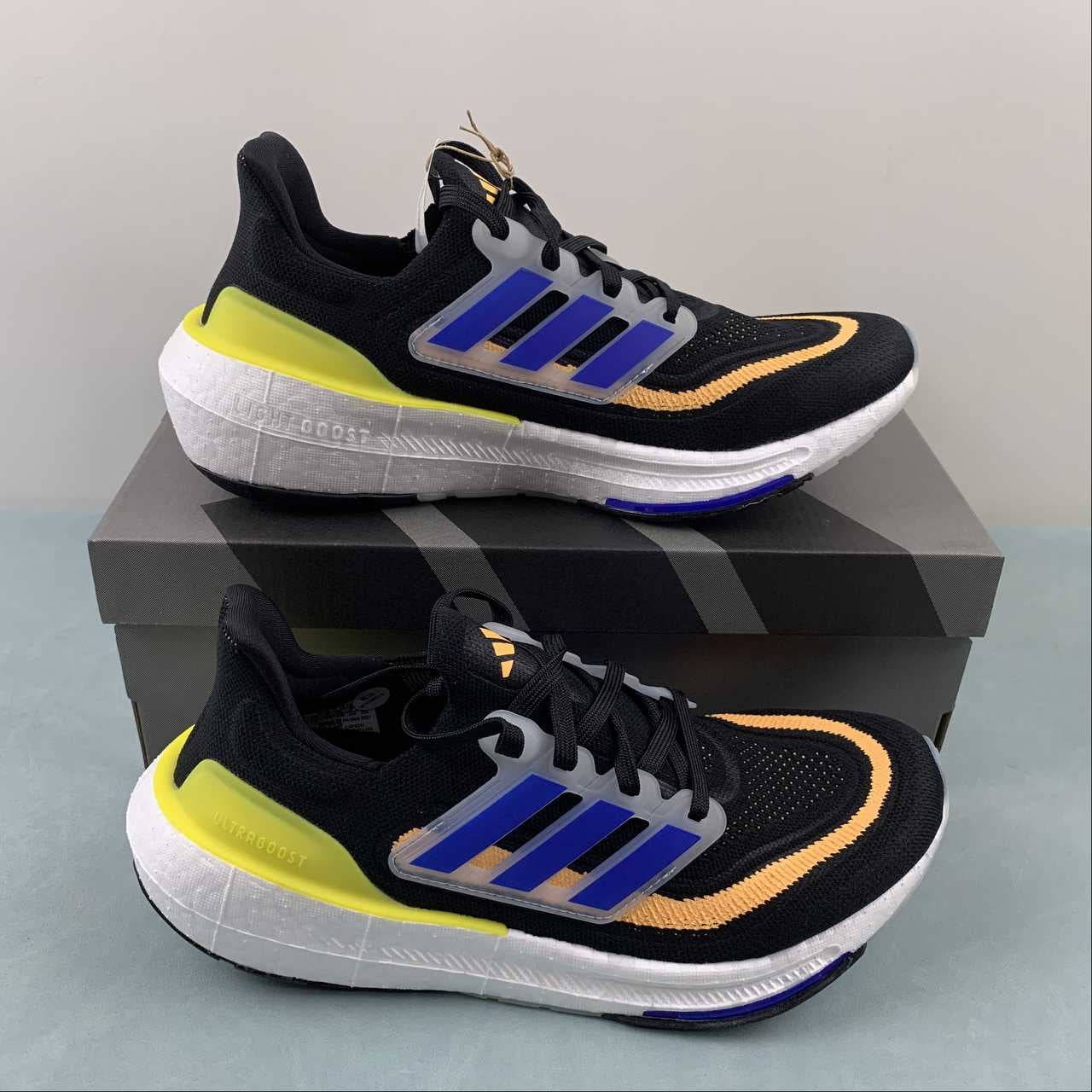 Tênis Adidas UltraBoost Light 23 'Black Blue Yellow' - HP9204