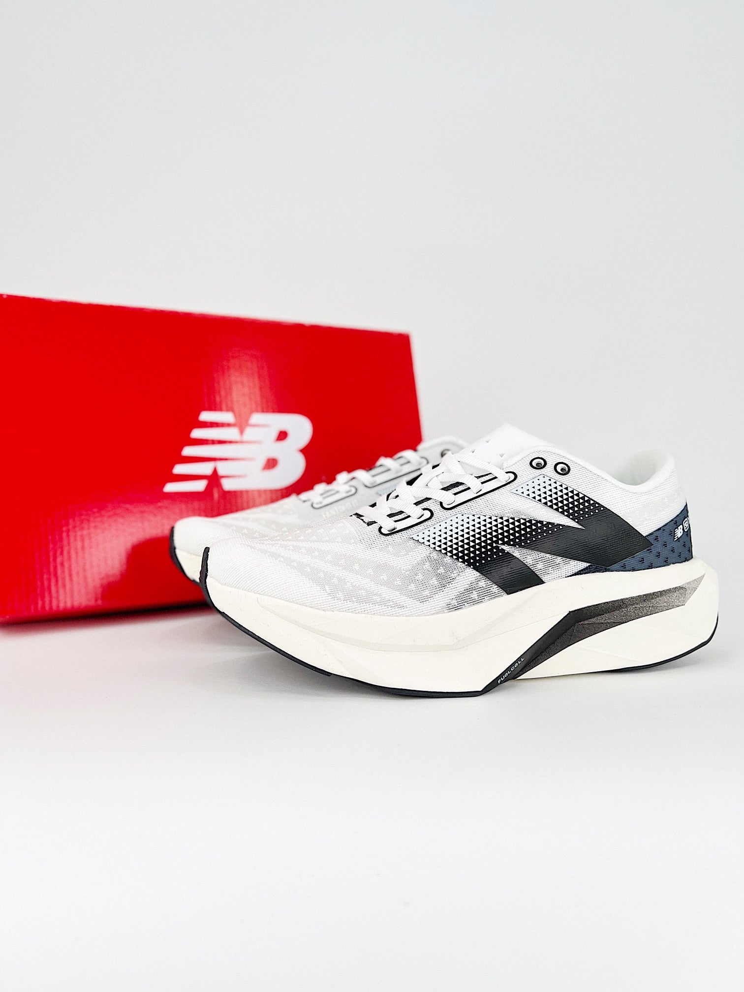 Tênis New Balance Fuelcell Supercomp Elite V4 'White Black' Branco/Preto - MFCPZSI