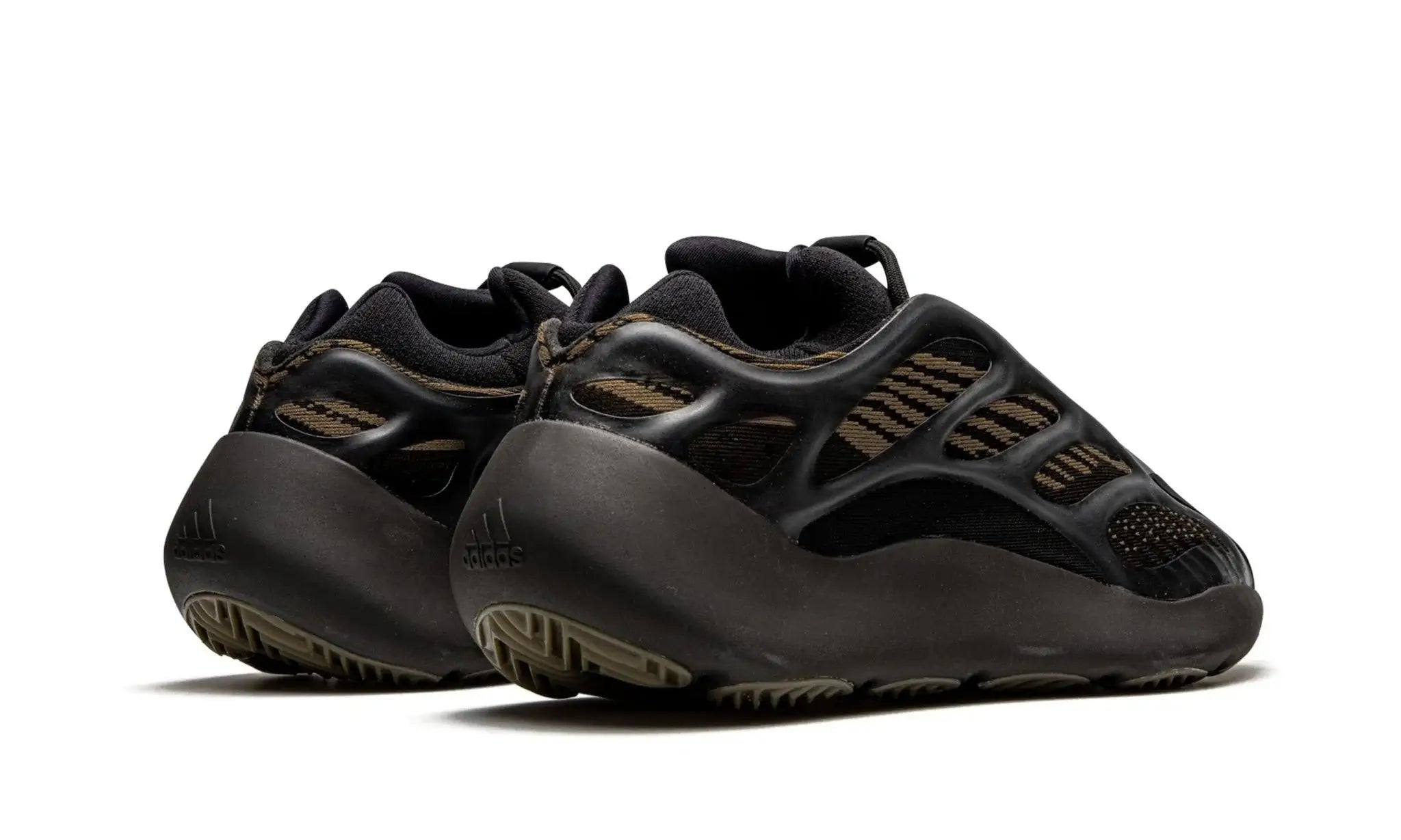 Tênis Adidas Yeezy 700 v3 'Clay Brown' - GY0189