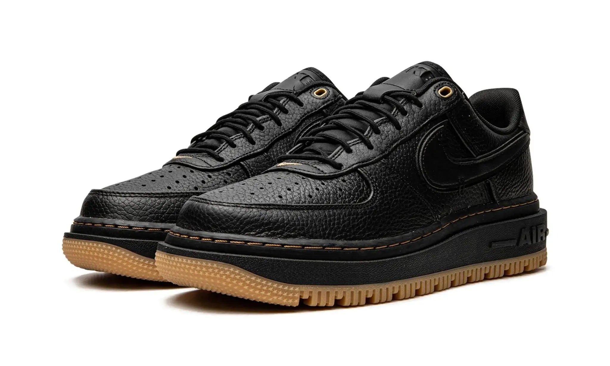 Tênis Air Force 1 Luxe Masculino "Black Gum" Preto - DB4109-001