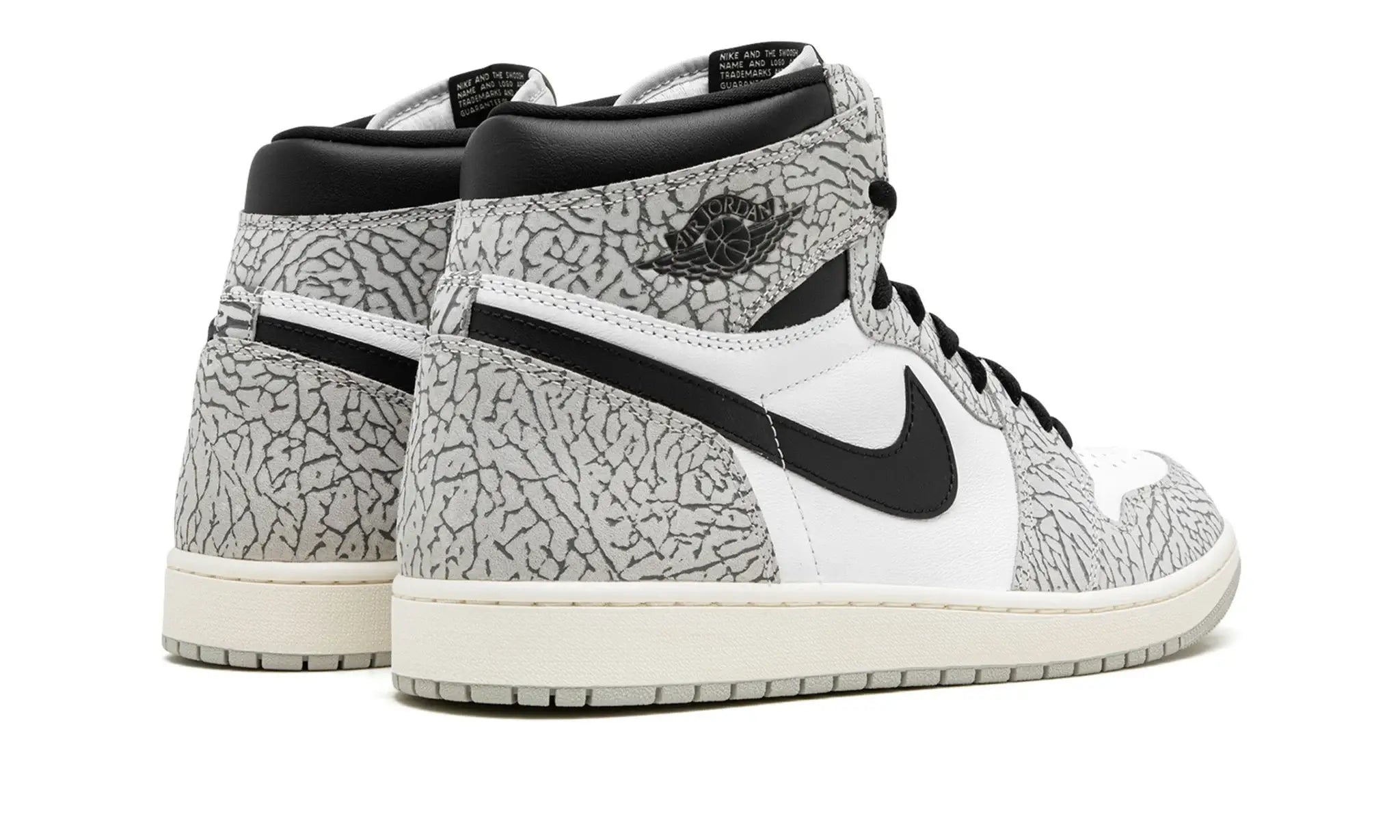 Tênis Air Jordan 1 High "White Cement" Cinza - DZ5485-052