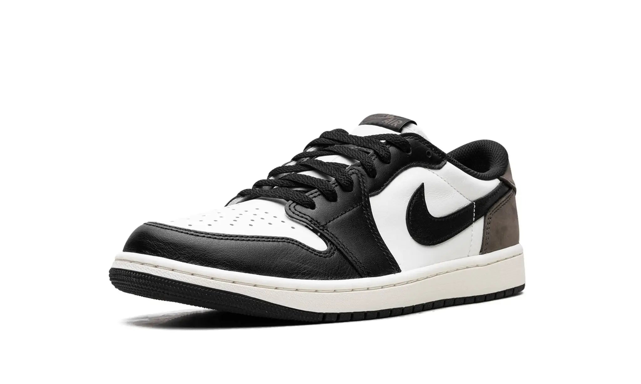Tênis Air Jordan 1 Low "Mocha"  Marrom - CZ0790-102