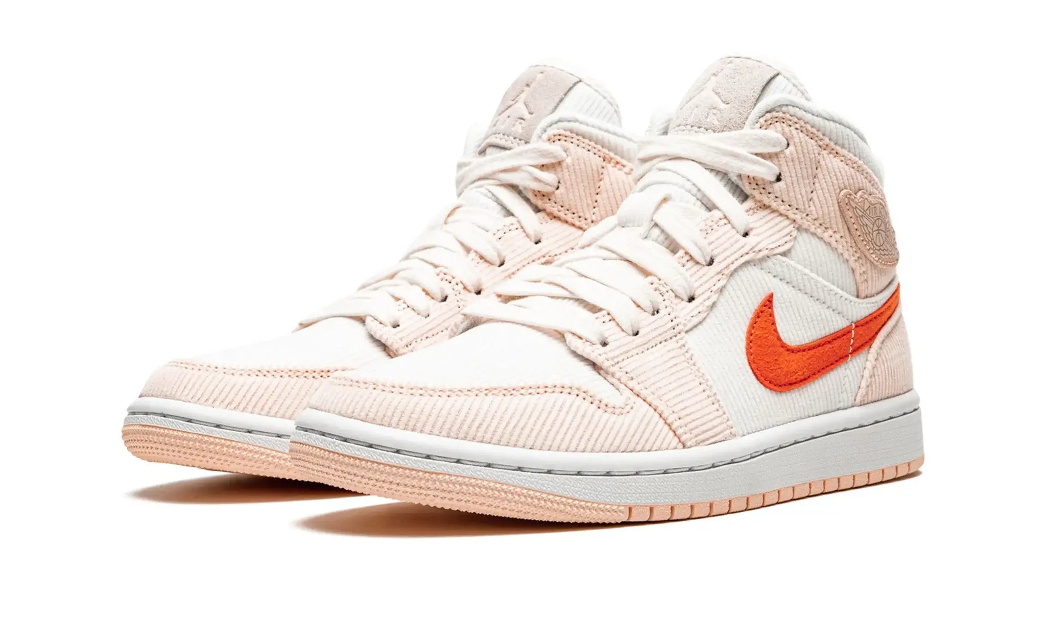 Tênis Air Jordan 1 Mid Feminino "Corduroy" Bege - DA8009-108