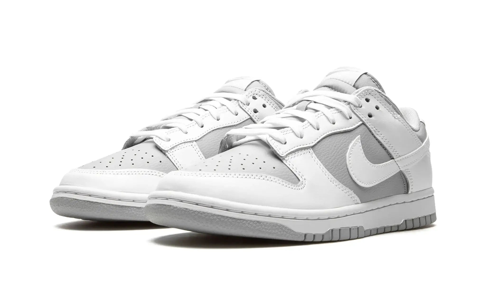 Tênis Nike Dunk Low "White Grey" Branco / Cinza - DJ6188-003