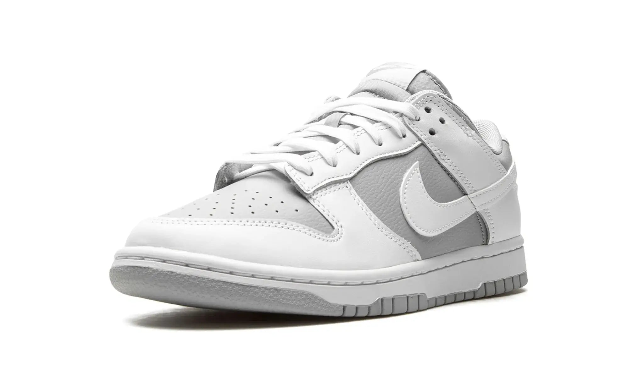 Tênis Nike Dunk Low "White Grey" Branco / Cinza - DJ6188-003