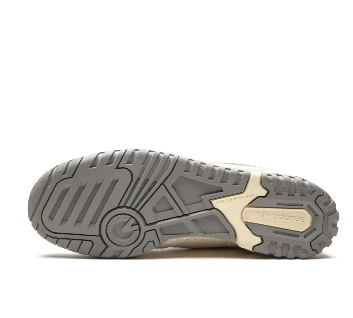 Tênis New Balance 550 x Aime Leon Dore 'White Grey' Branco / Cinza - BB550ALE