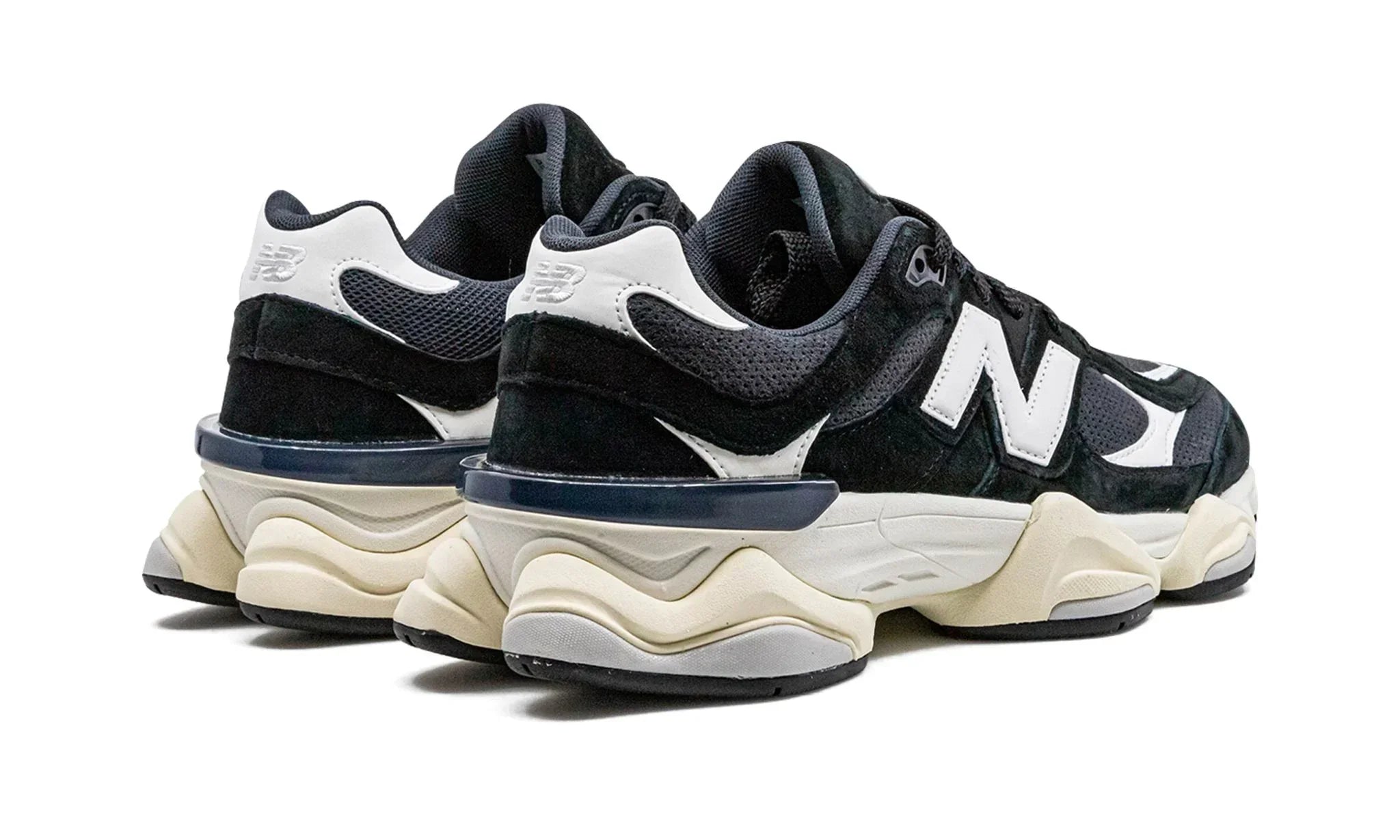 Tênis New Balance 9060 "Black White" Preto / Branco - U9060AAA