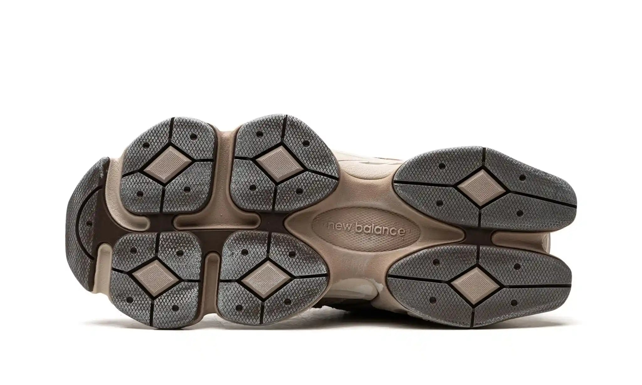 Tênis New Balance 9060 "Mushroom Brown" Marrom - U9060JMR