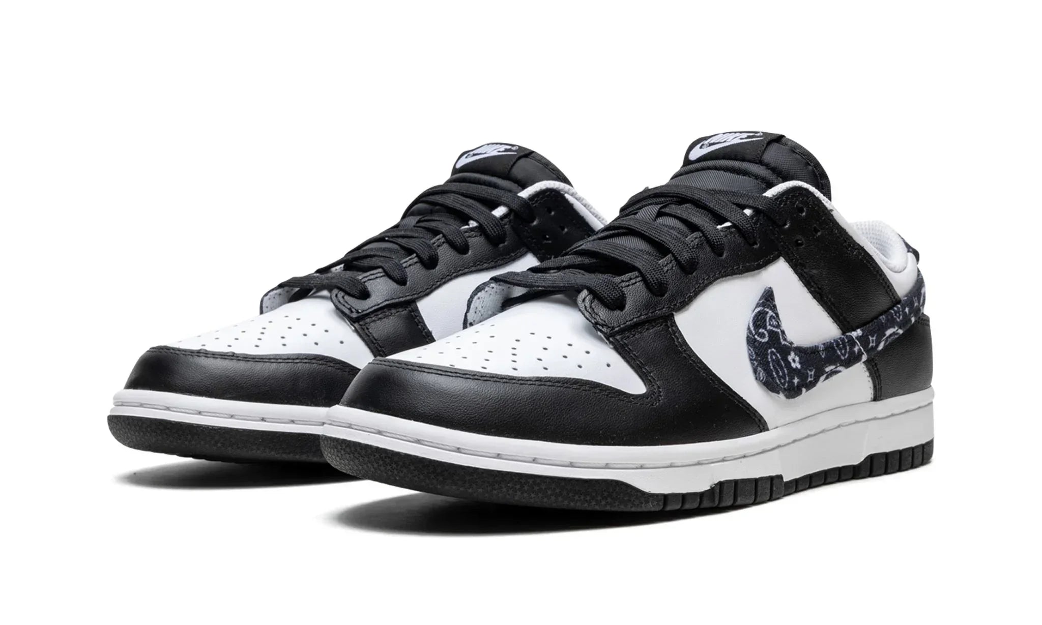 Tênis Nike Dunk Low Feminino "Black Paisley" Preto / Branco - DH4401-100