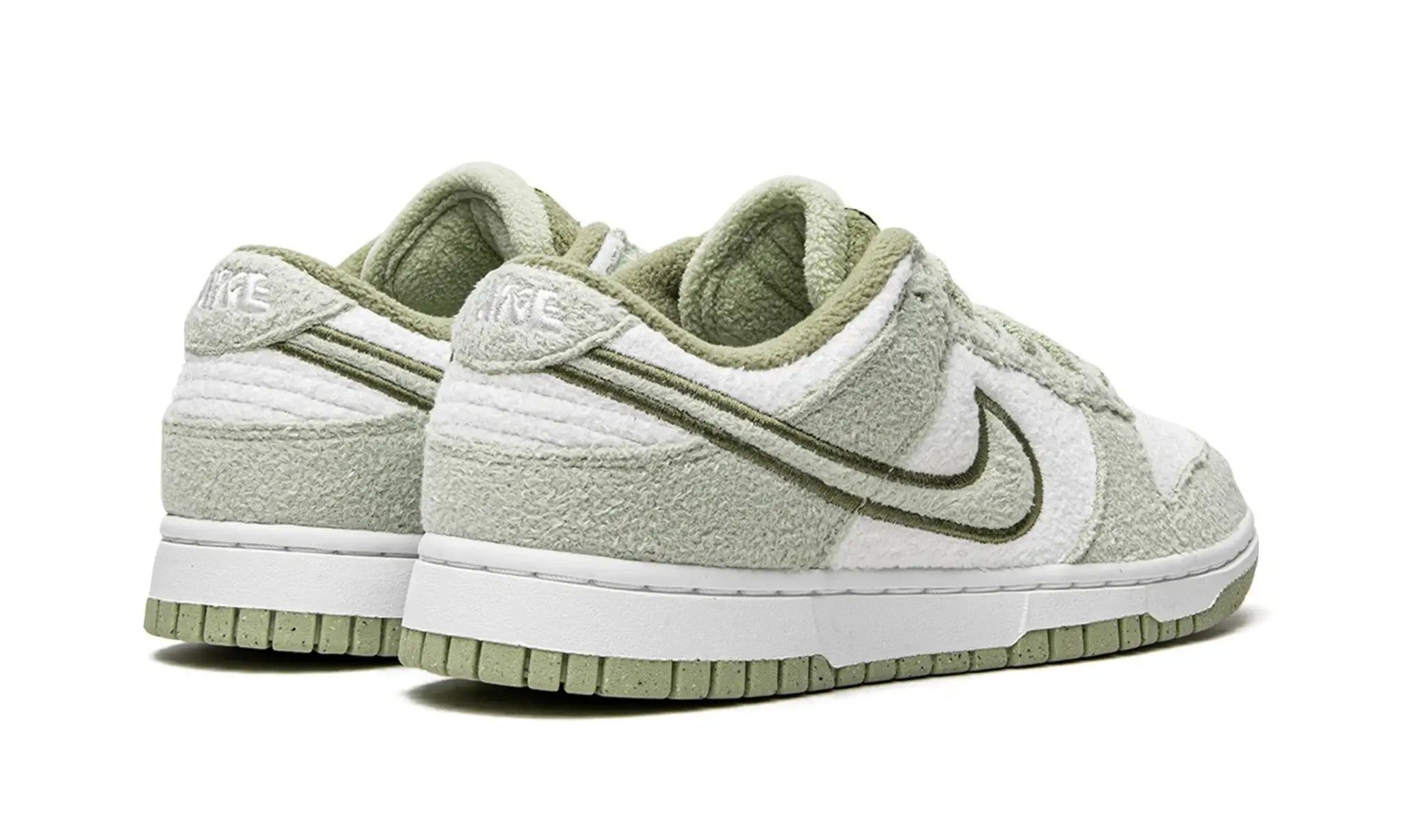 Tênis Nike Dunk Low Feminino "Fleece Honeydew" Verde - DQ7579 300