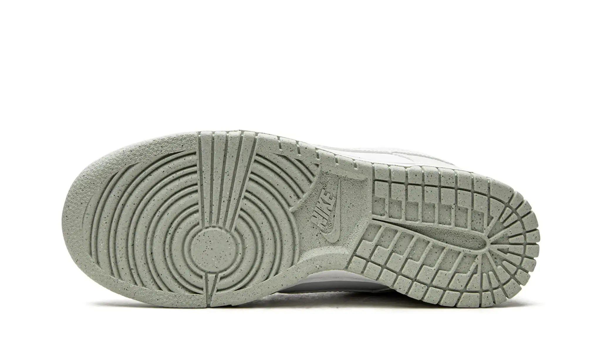 Tênis Nike Dunk Low Feminino Next Nature "White Mint" Branco / Verde - DN1431-102