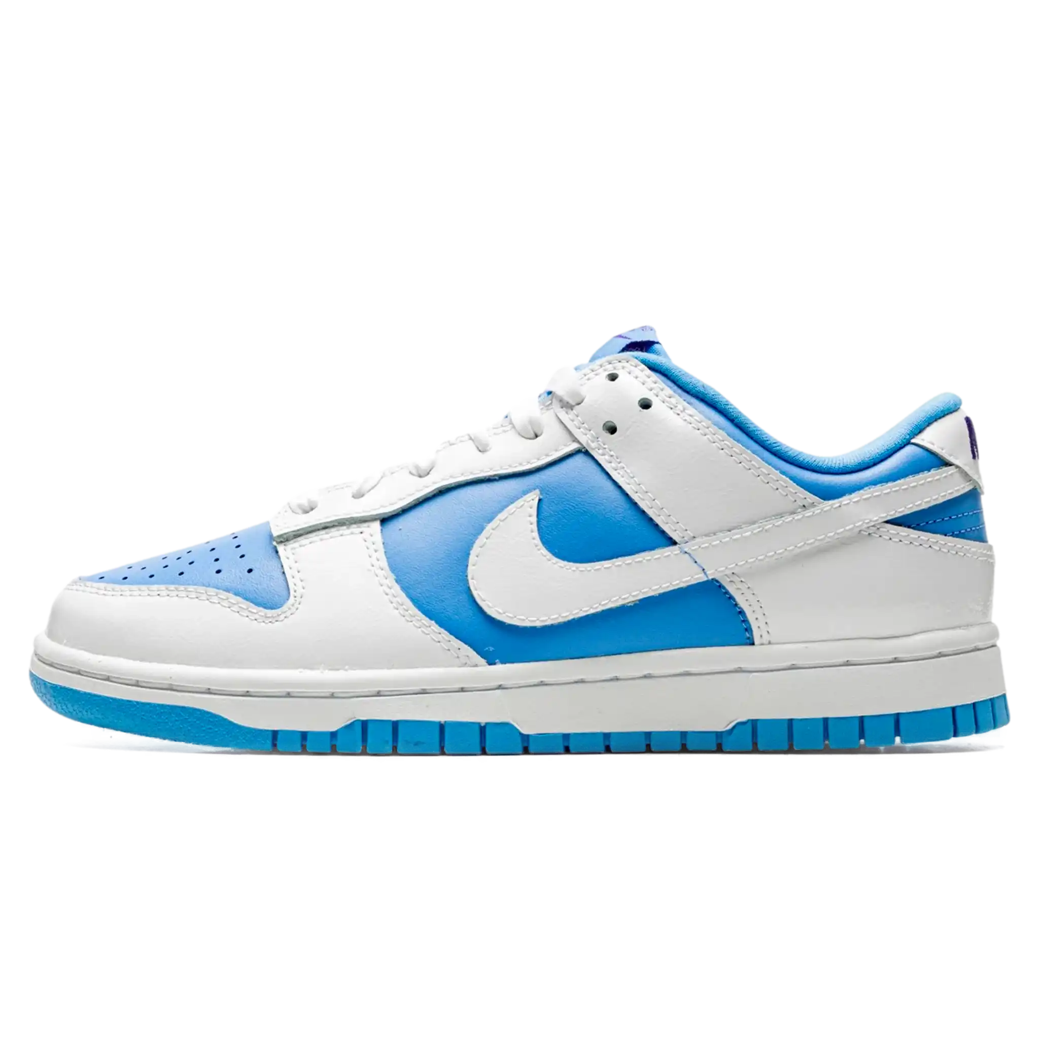 Tênis Nike Dunk Low Feminino "Reverse University Blue" Branco / Azul  - DJ9955-101