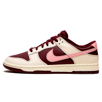 Tênis Nike Dunk Low Feminino "Valentine's Day" Bordô - DR9705-100