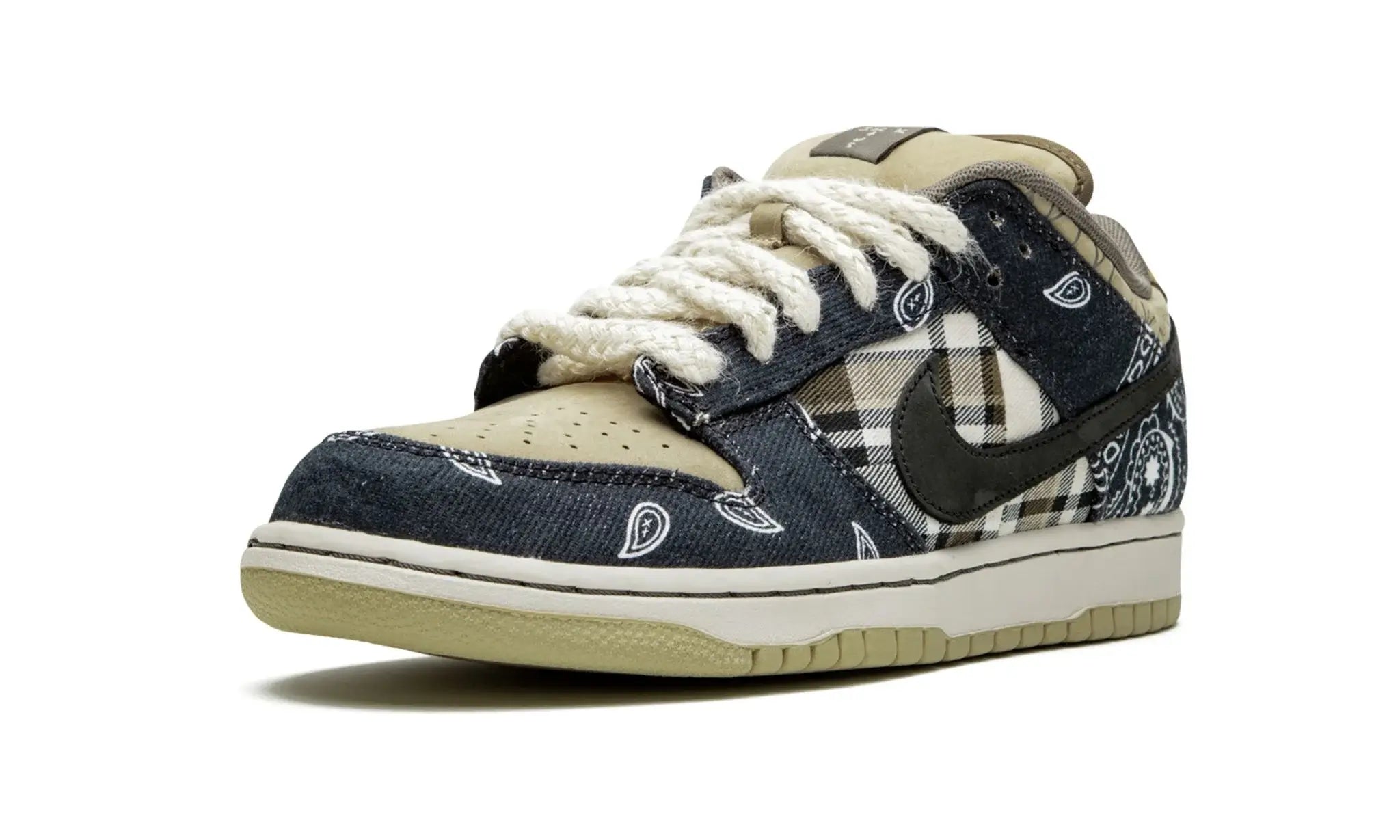 Tênis Nike Dunk Low SB  x Travis Scott "Cactus Jack" - CT5053-001
