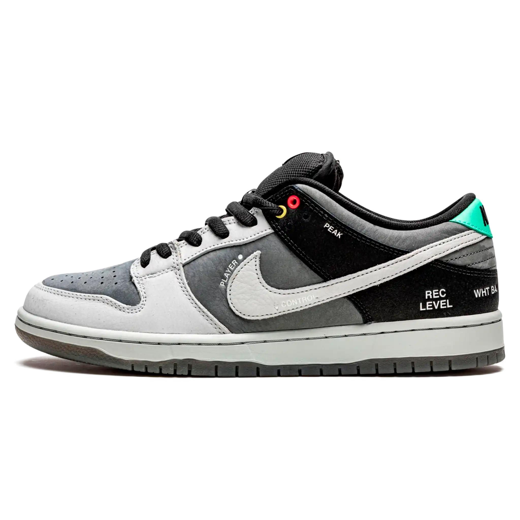 Tênis Nike Dunk Low SB "VX1000" Cinza / Preto - CV1659-001