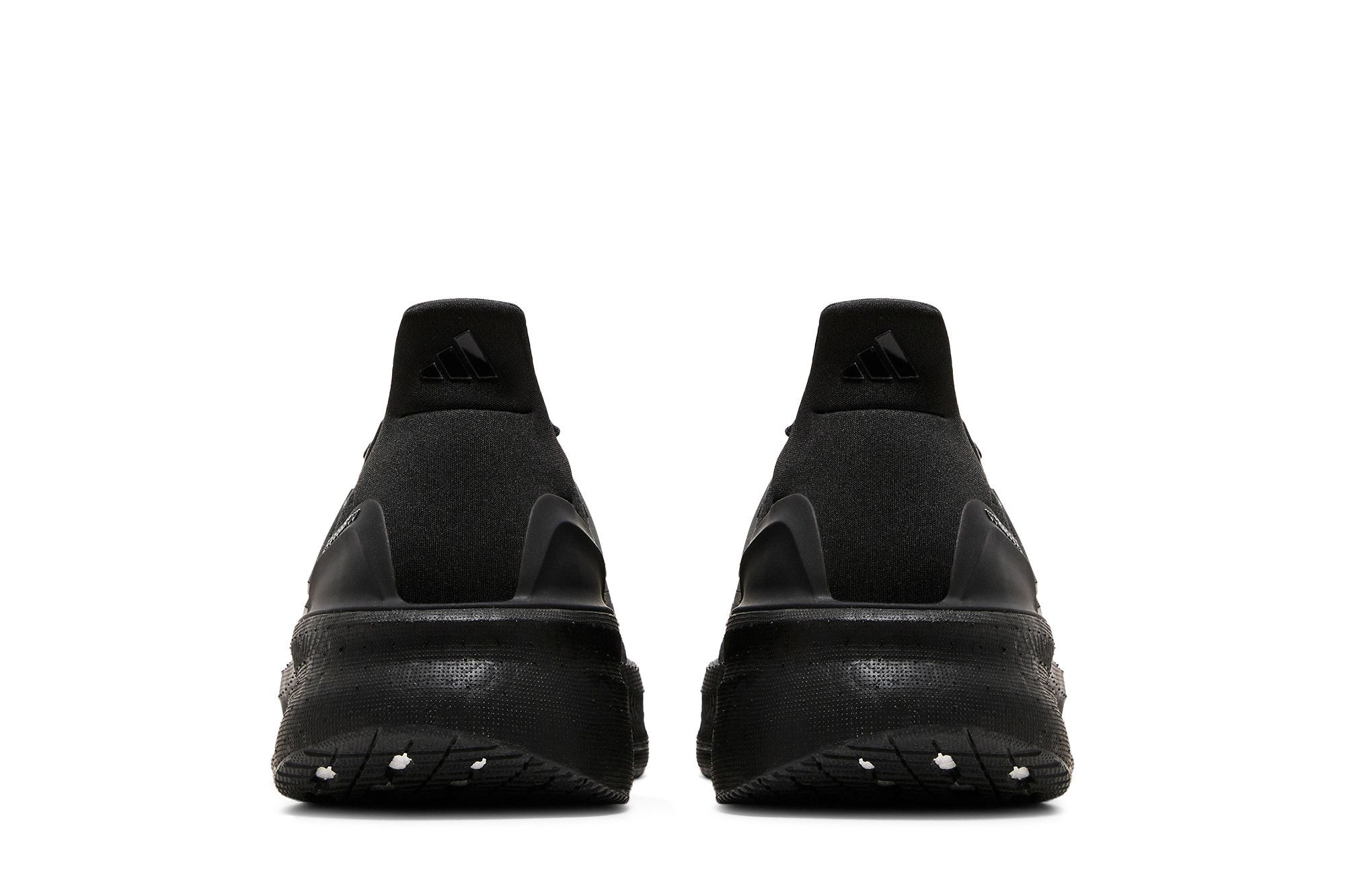 Tênis Adidas UltraBoost 5 'Triple Black' - ID8812