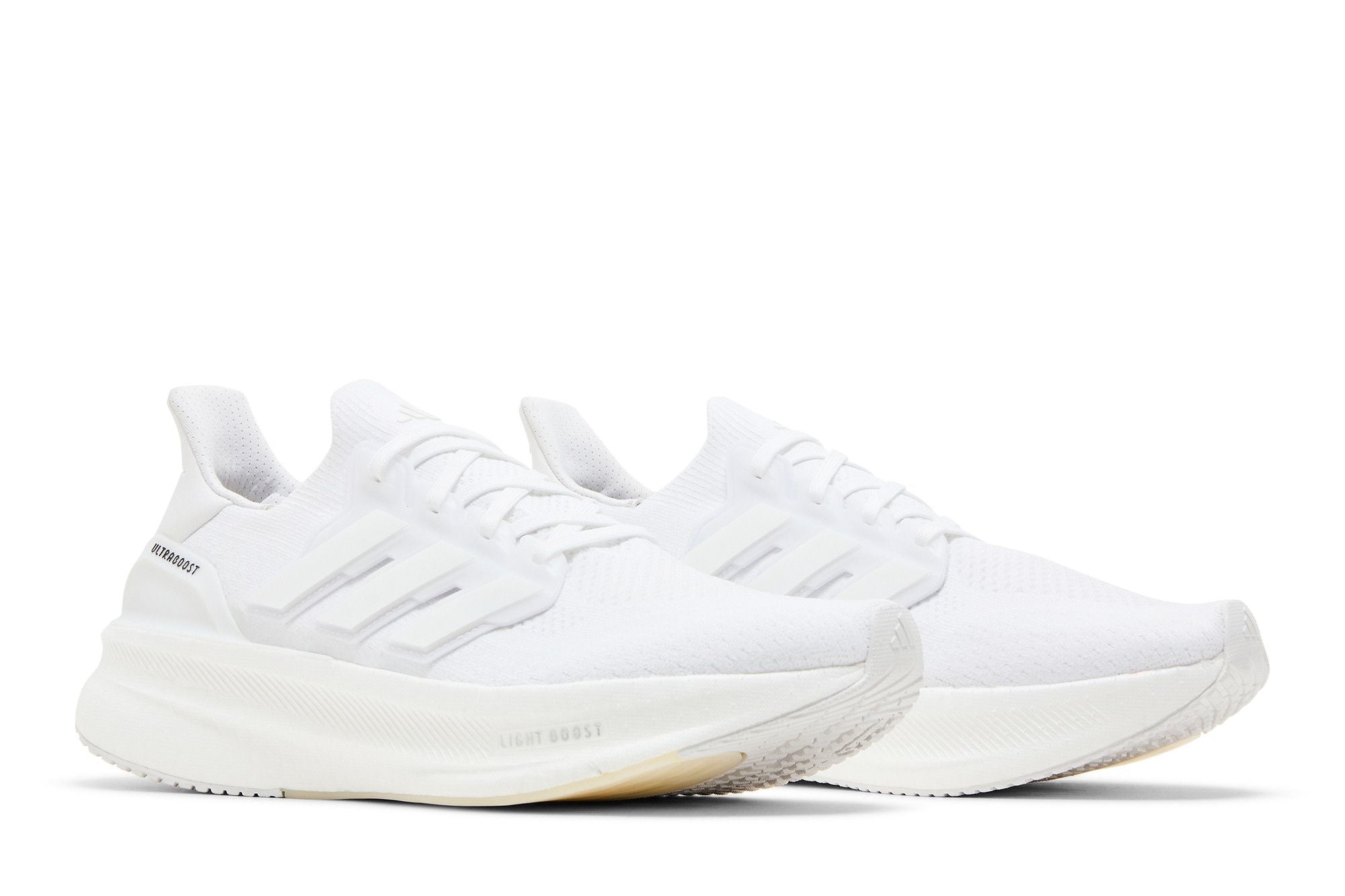 Tênis Adidas UltraBoost 5 'Triple White' - ID8813
