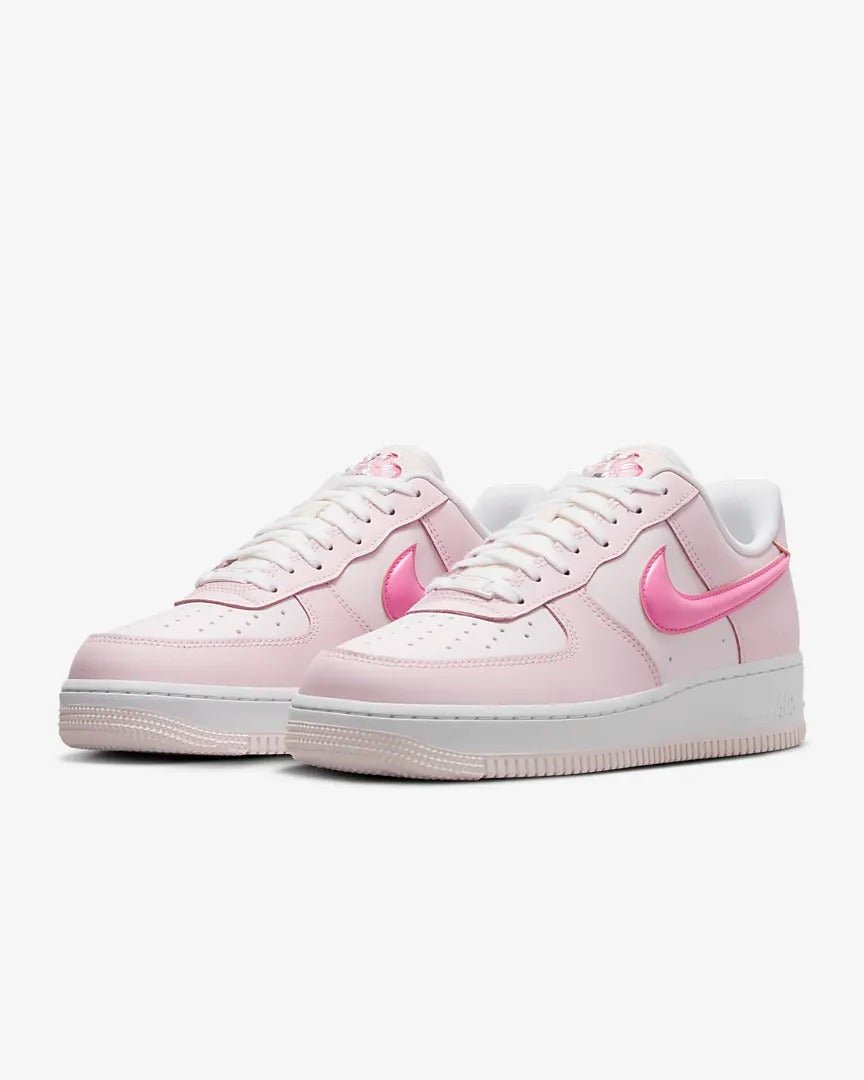 Tênis Nike Air Force 1' 07 Lx Paw Print Rosa - HM3696-661
